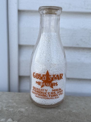 Quart Pyro Gold Star Members Farm Dairy Parkersburg West Virginia Milk Bottle