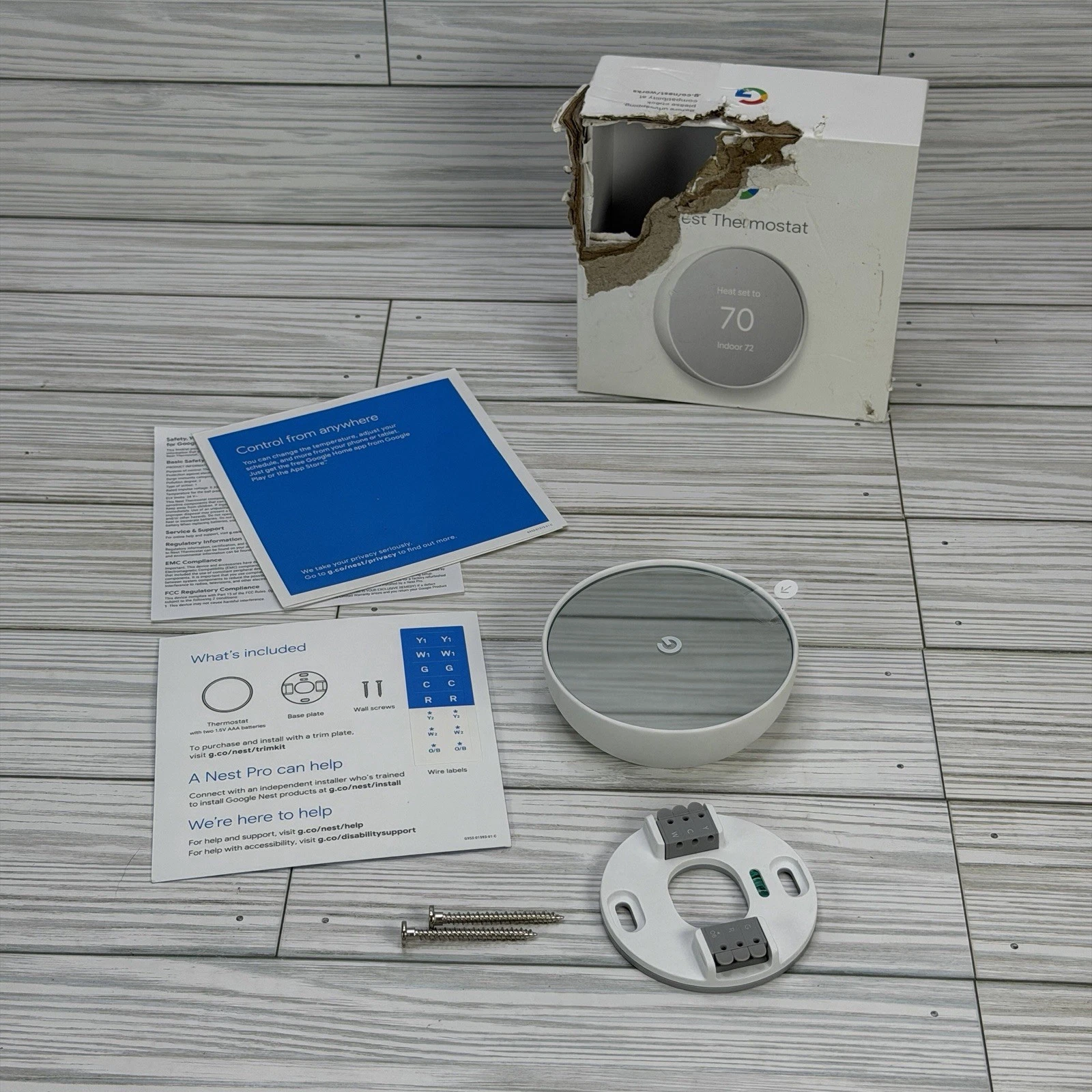 Google Nest Smart Programmable Wi-Fi Thermostat (Snow) GA01334 New Damaged Box