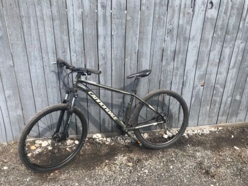 Cannondale C4 Catalyst 27.5 HT w Hydrolic Disk Brakes - Picture 3 of 3