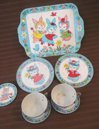 Vintage J CHEIN Easter Bunny Rabbit Childs Toy Tin Litho Tea Set Dishes