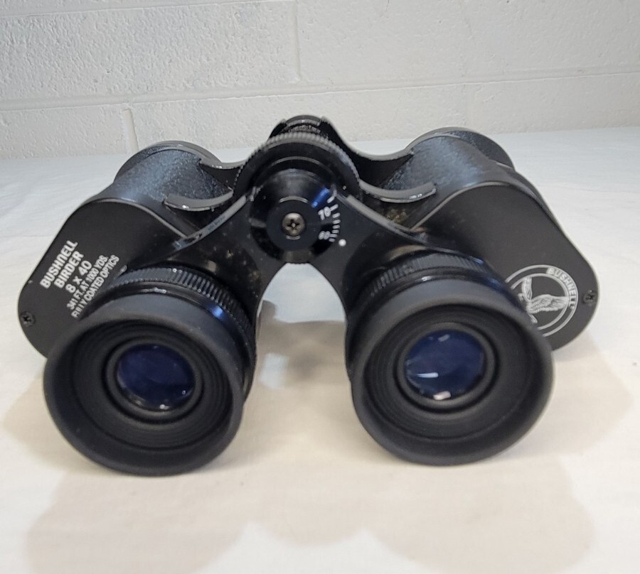 Collectible Bushnell Birding Series 8x40 binoculars AJ 8400 w/ papers