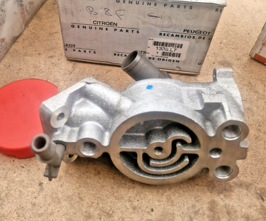 Citroen BX C15 Xantia ZX XUD7 XUD9 Diesel Thermostat Housing