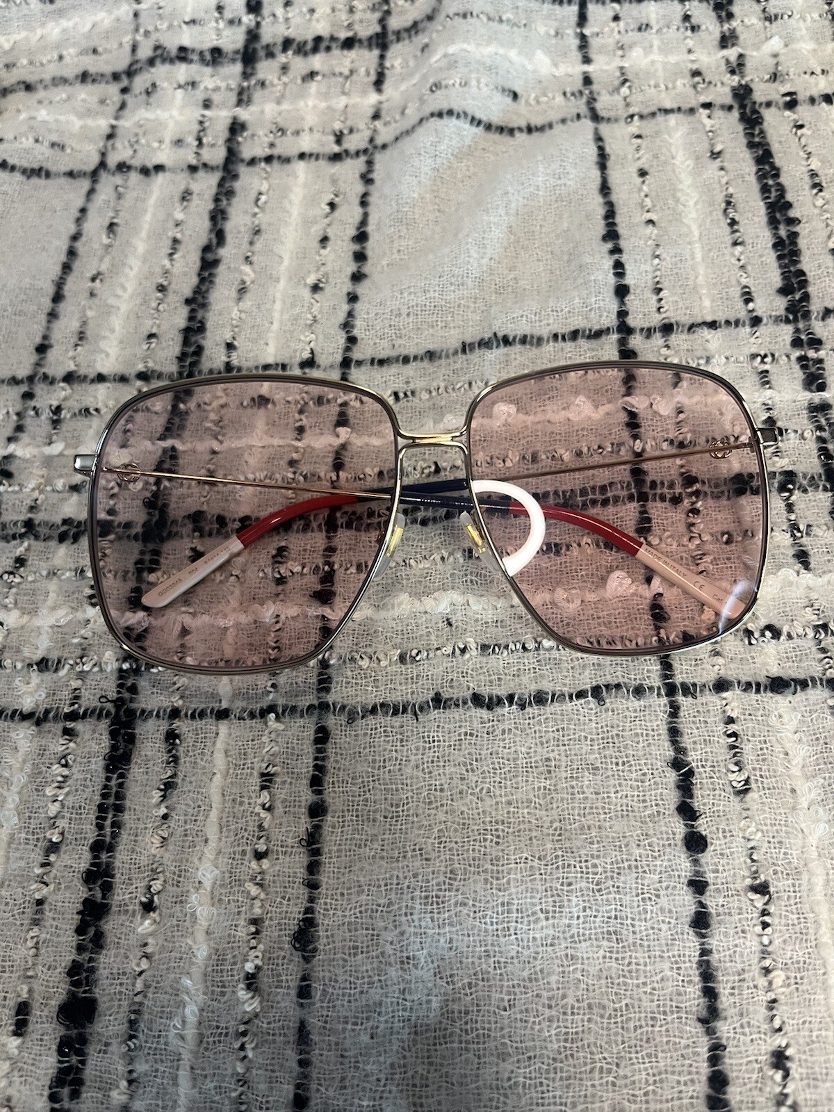 Stylish Gucci Aviator Sunglasses for Ultimate Fashion and Protection-image
