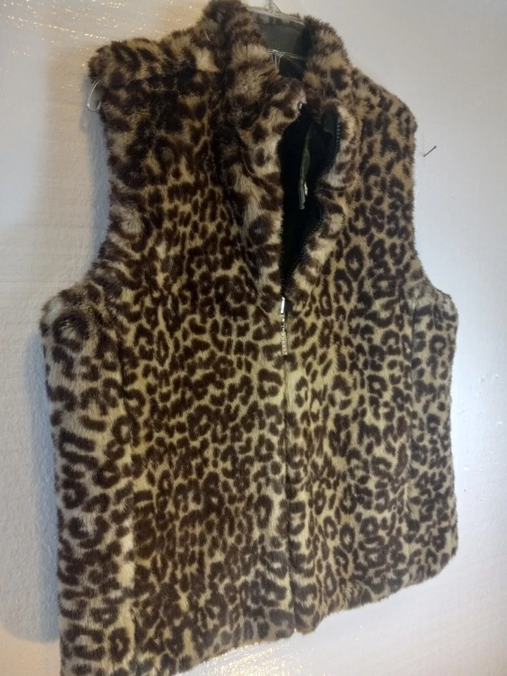 Chaleco Guess Leopardo Estampado Animal Talla Pequeña Foto 2 de 4