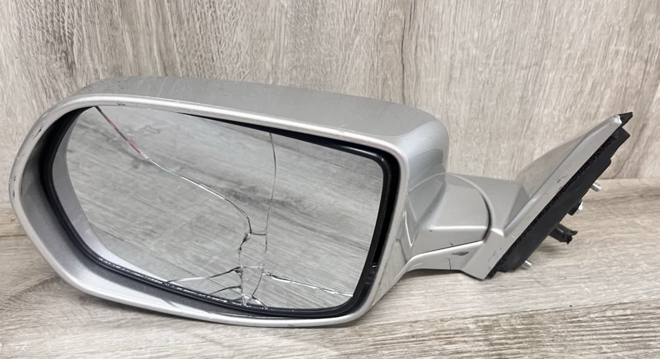 2007-2011 HONDA CR-V Driver Side LH Mirror OEM - Image 3 of 4