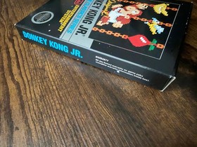 3-screw Donkey Kong Jr complete in box nintendo nes non-hangtab RARE GREAT SHAPE