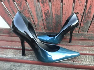 guess ombre heels