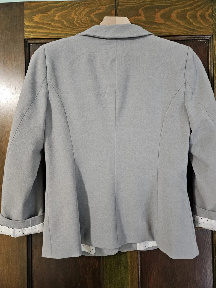 Chaqueta Blazer Kensie Mujer Gris Claro Forro Lunares Talla Mediana Foto 3 de 3