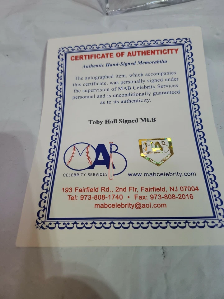 Béisbol OML firmado por TOBY HALL (CERTIFICADO DE AUTENTICIDAD MAC) con exhibición de cubo de bola Foto 3 de 4
