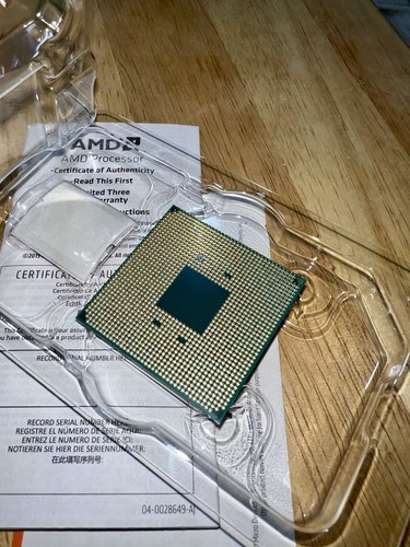 AMD Ryzen 5 5600X Desktop Processor (4.6GHz, 6 Cores, Socket AM4) With Box - Photo 10/10