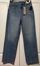 BCBGeneration HIGH RISE SKATER STRAIGHT JEANS NWT SZ 7/28