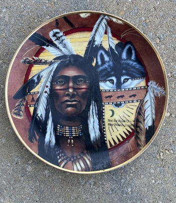 #ad Fingerhut Decorative Plate Eyes Of One Gold Trim Collector#x27;s Case 8.5quot; $14.74