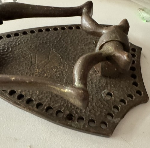 Vintage Door KNOCKER Solid metal Bronze Mid Century - Picture 2 of 4