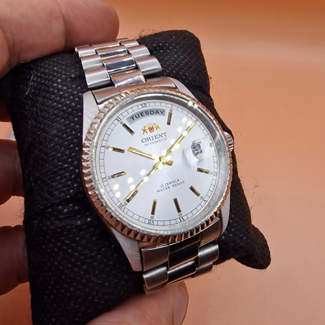 Orient datejust top