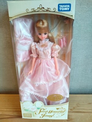 Takara Tomy Jenny Sweet Memorial Party Dress 2007 Jenny's 20th anniversary Doll