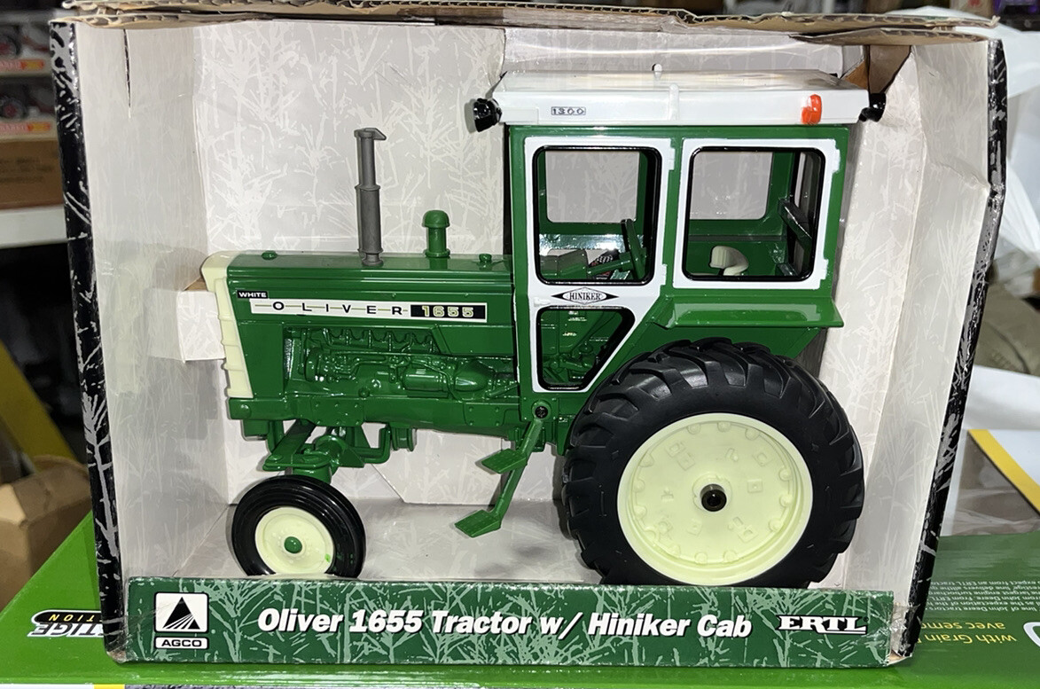 ERTL AGCO Oliver 1655 Tractor With Hiniker Cab By 1/16 NIB