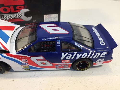 1997 Thunderbird Mac Tools Valvoline Mark Martin 6 NASCAR Limited Edition - Picture 4 of 10