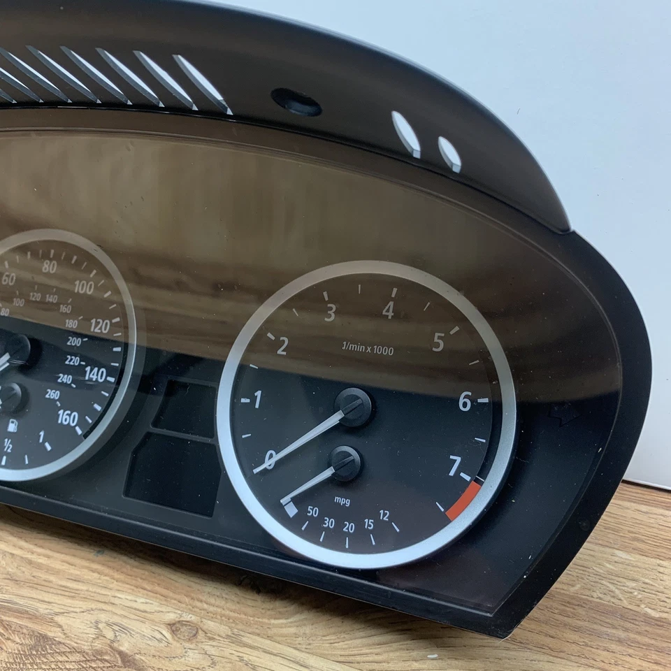 BMW 530xi E60 2006 velocímetro medidor cuadro instrumento odómetro 166 k Foto 4 de 4