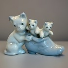 Vintage Ceramic White Mama Cat & 2 Kittens in Shoe Figurine Made: Occupied Japan — photo 9