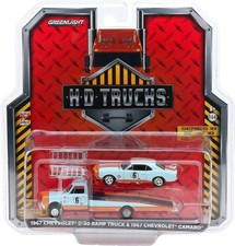 GreenLight 1:64 Gulf Gulf 1967 Chevrolet C-30 Ramp Truck  models collectibles 