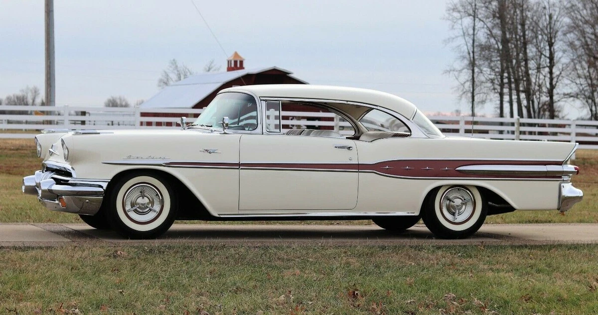 The full-sized ’57 Pontiacs were kings of the road and made an excellent alternative to the more frequently-seen ’57 Chevys.