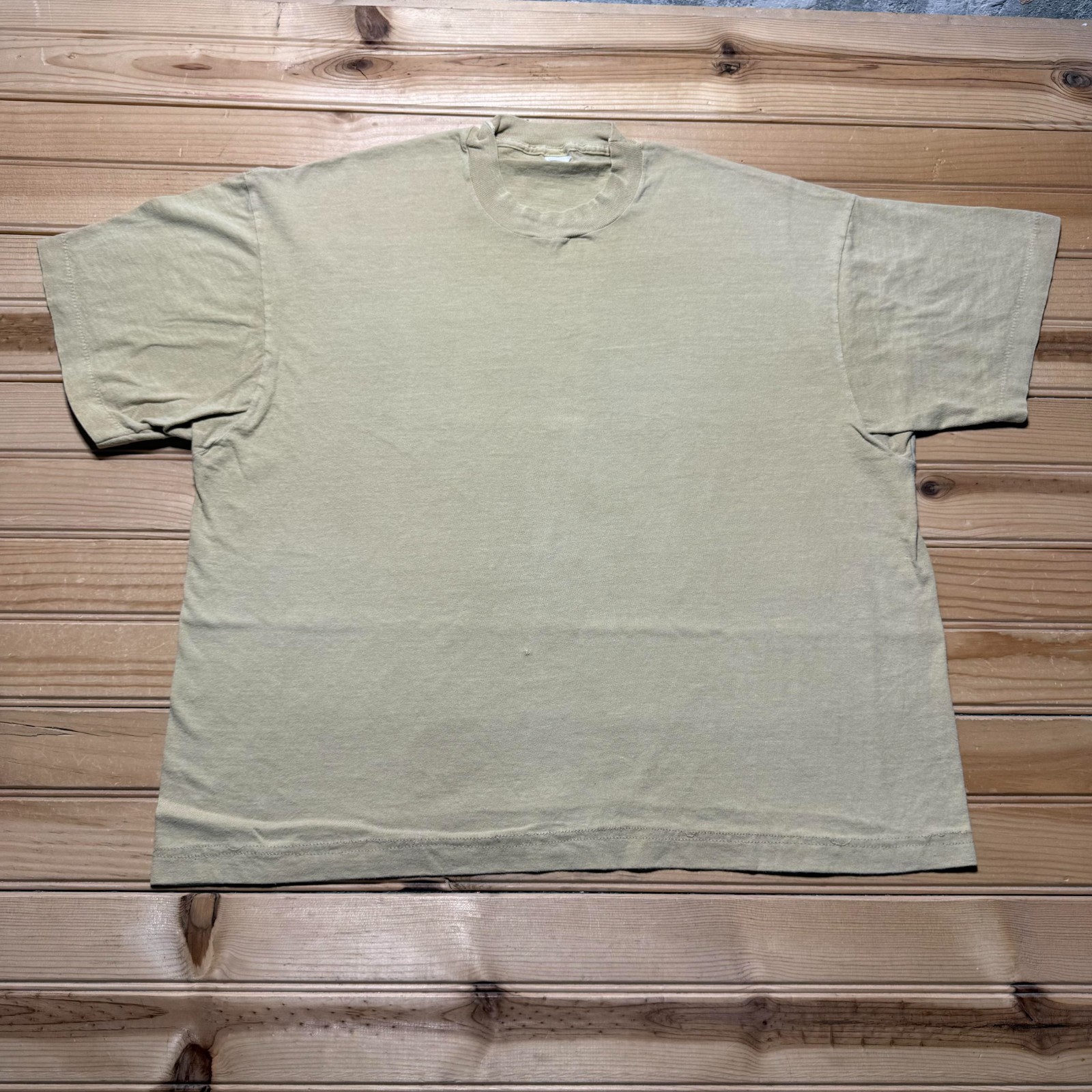 Vintage 90s Blank Minimalist Boxy Fit Streetwear Single Stitch T-Shirt - Large