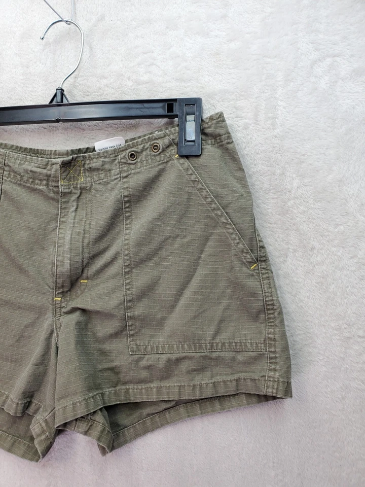 Mudd Shorts Women Size 1 Green 100% Cotton Pockets Flat Front Logo Grommet Waist - Image 4 of 4