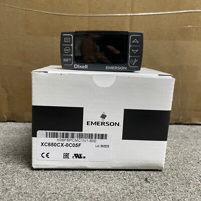 Dixell unit controller is connected in parallel with XC650CX-0C05F.