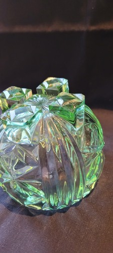 Vintage Bagley Green Glass Rose Bowl 'Duchess' Pattern #3103 - Picture 9 of 17