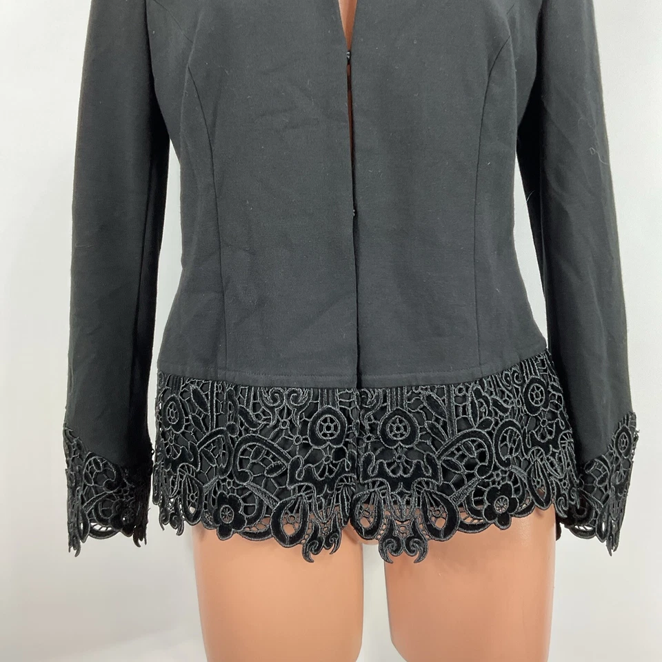 Chaqueta Blazer Chico’s Negra Bordada Frente Abierto Crochet Cuentas Encaje Talla 0 Foto 3 de 4
