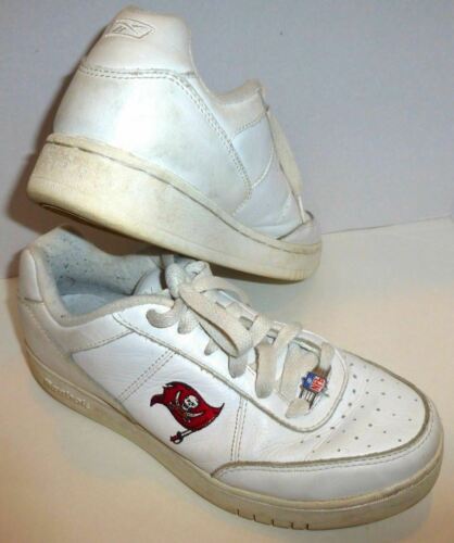 Reebok Recline NFL Tampa Bay Bucs All White Sneakers Buccaneers Shoes Mens 8.5 - Picture 1 of 12