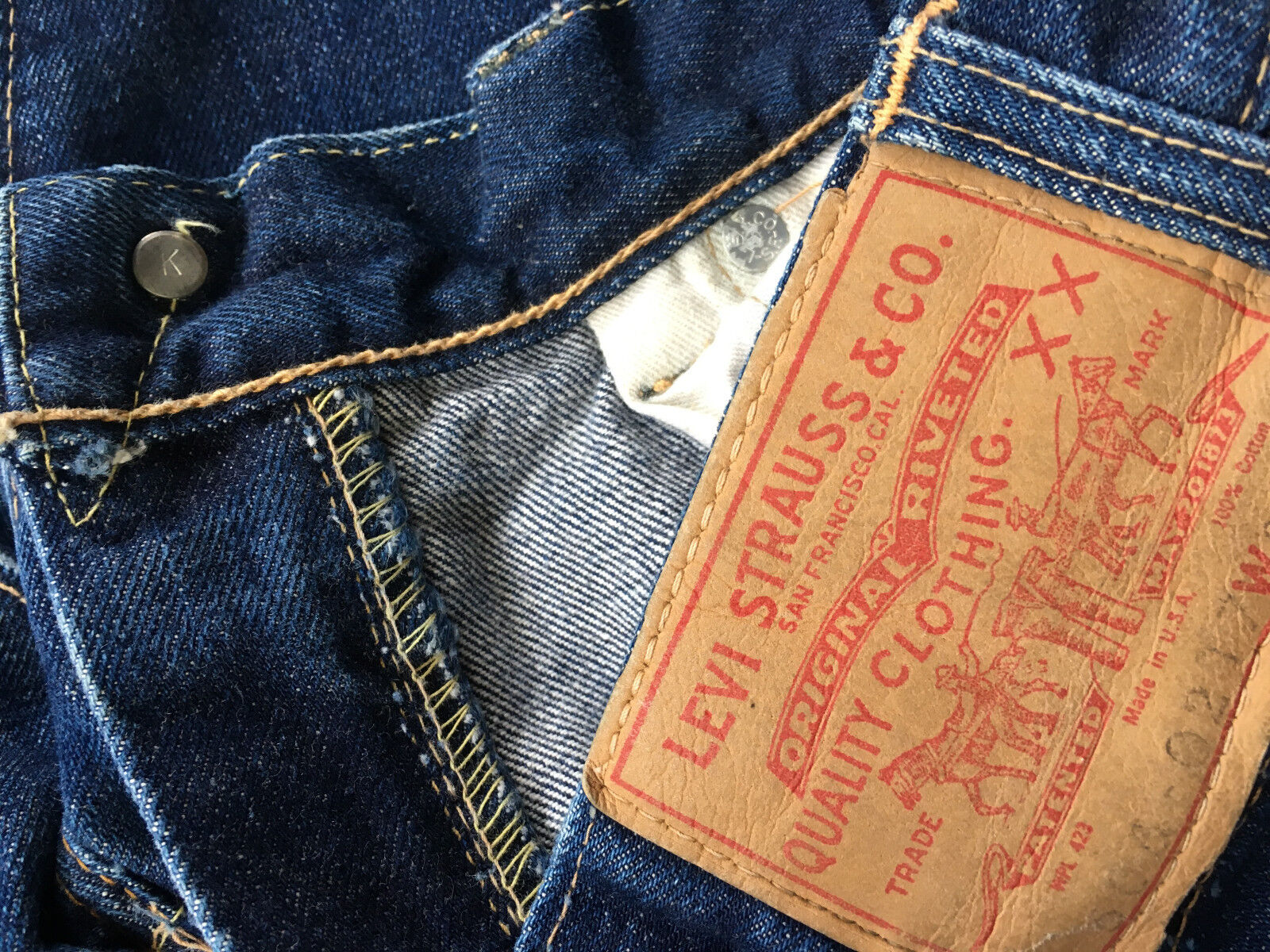 True Vintage Levis 505-0217 Selvage dark blue denim USA Big E 501