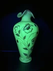 VINTAGE FENTON BURMESE "POPPIES" CONNOISSEUR COLLECTION 13" VASE MARTHA REYNOLDS