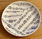 Teller mit Musik Noten Dekor von IKEA ca 21 cm Durchmesser