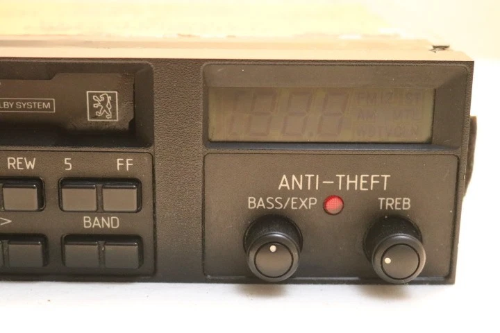 OEM Peugeot 405 RADIO Stereo CASSETTE Car Parts Replacement- NOT TESTED Vintage - Image 3 of 4