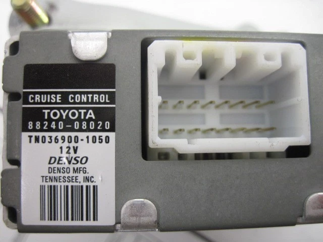 MÓDULO CONTROL CRUCERO ORDENADOR TOYOTA SIENNA 1999 99 2000 00 8824008020 844673 Foto 2 de 2