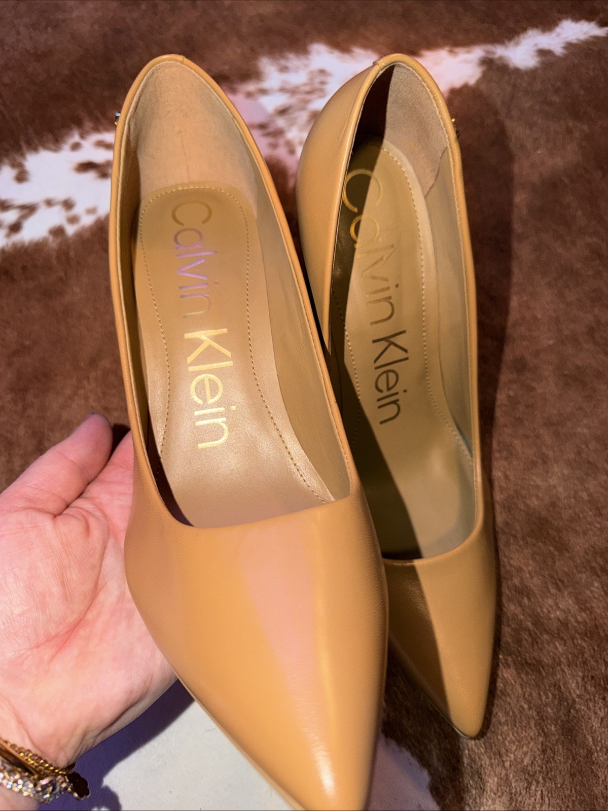 Women’s Calvin Klein Brady Caramel 260 Stiletto Heels Brown Leather size 10!  thumbnail 6
