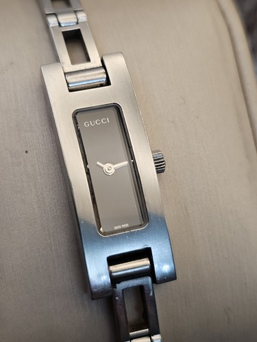GUCCI GENUINE LADIES DRESS WATCH MODEL 3900L - Picture 4 of 12