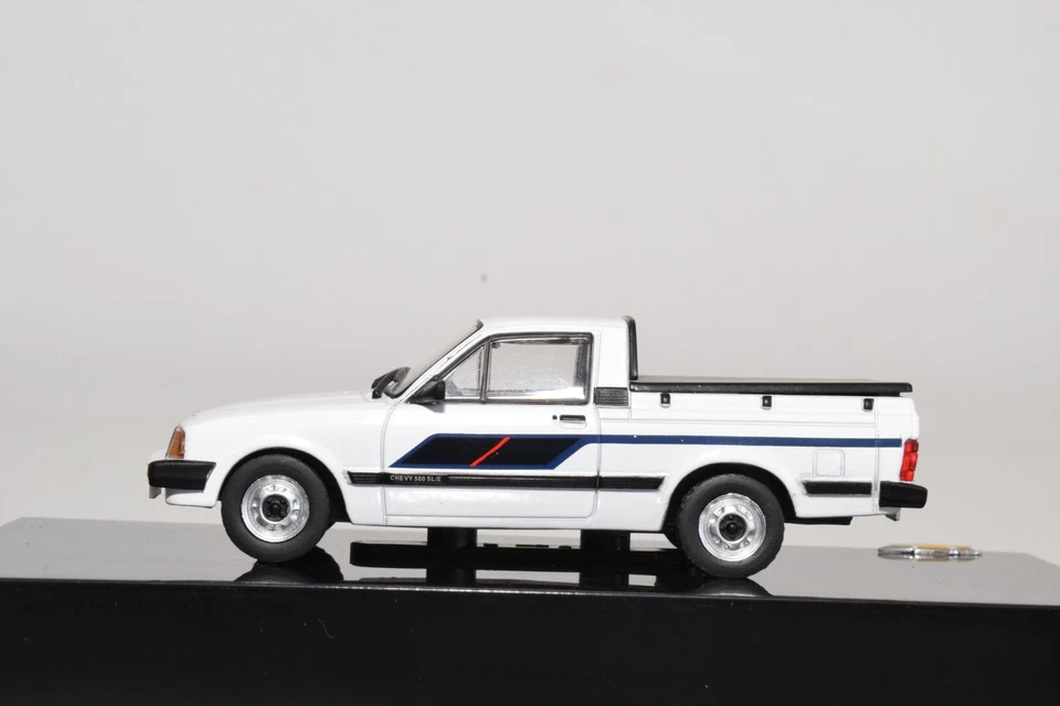 Chevrolet Chevy 500 SL/E 1988 camioneta pickup B8 1:43 ALTAYA ATLAS IXO BLANCA SIN USAR, EN CAJA Foto 3 de 4