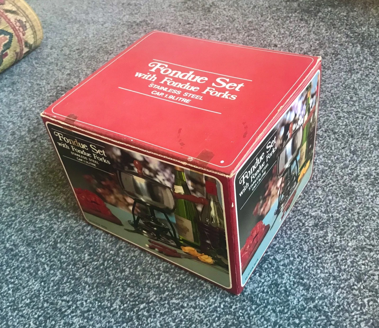 vintage, unused, fondue set in original box
Opens in a new window or tab