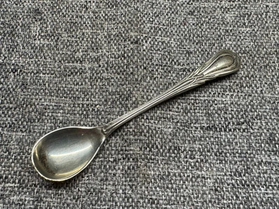 ANTIQUE DECORATIVE ORNATE HANDLE METAL CONDIMENT SPOON ART NOUVEAU - Image 1 of 4