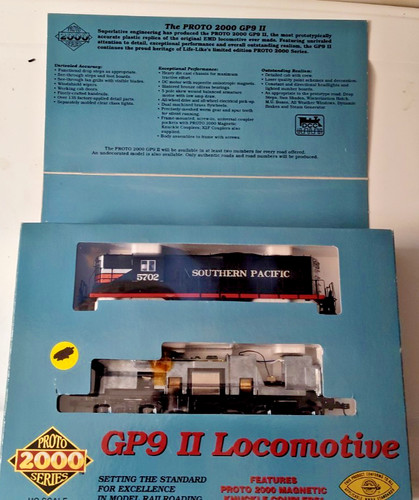 Locomotora escala HO Life Like Proto 2000 GP9 ll Southern Pacific no 5702 DCC | Condition: Used
