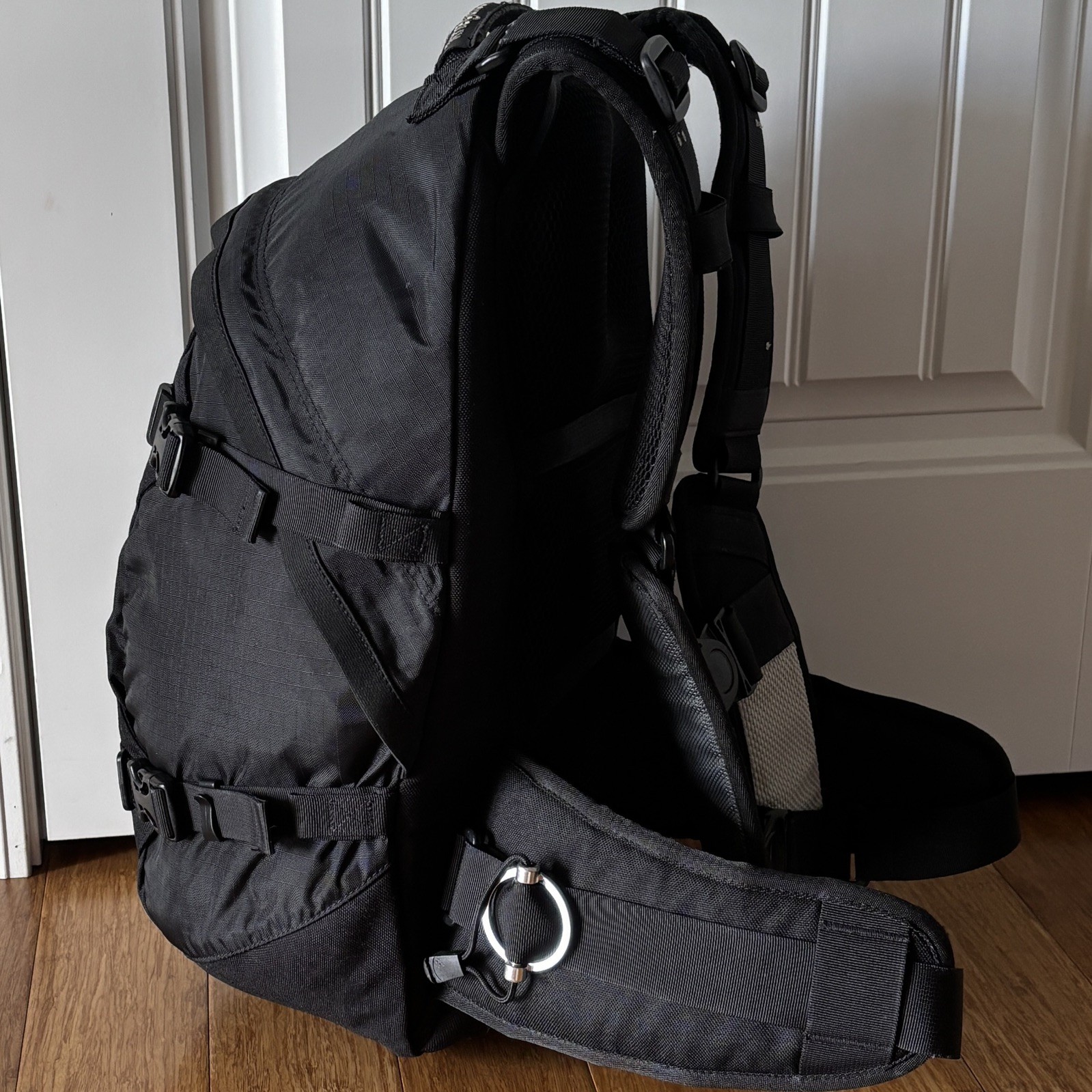 Kriega R25 Backpack Compatible With Harness Pocket, Black, Waterproof, 25L