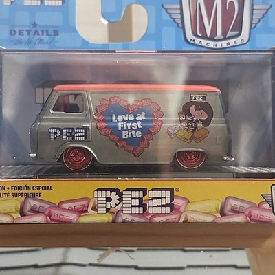 M2 Machines PEZ 1963 Ford Econoline Van RAW Chase /250 Diecast A9 VHTF 