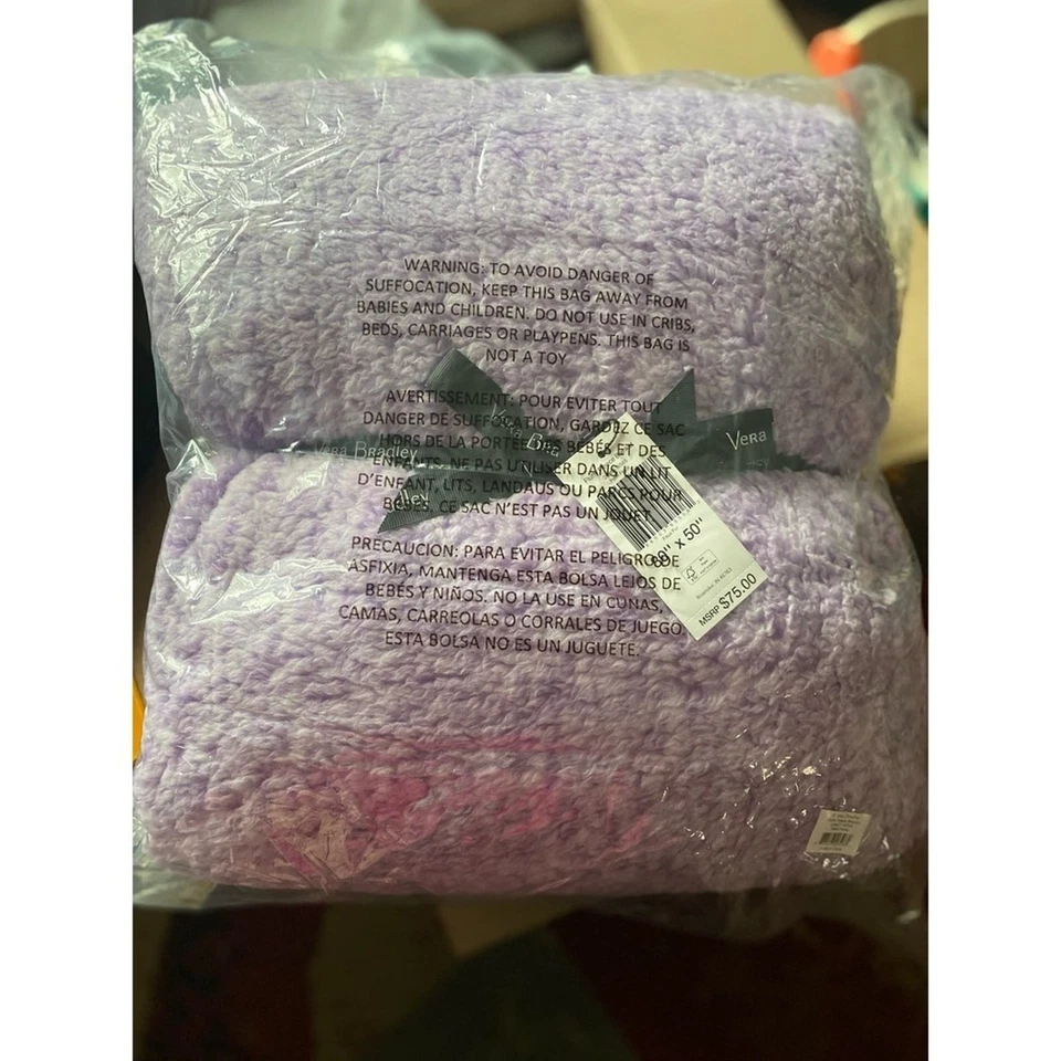 NEW**Vera Bradley Fluffy Fleece Blanket Maddalena Paisley Periwinkle Lil… - Image 4 of 4