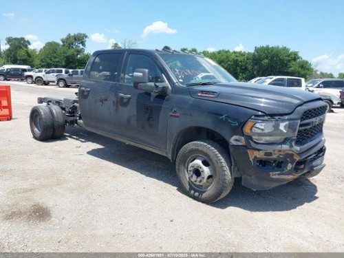 Driver Headlight Halogen Black Bezel Fits 19-24 DODGE 2500 PICKUP 471487