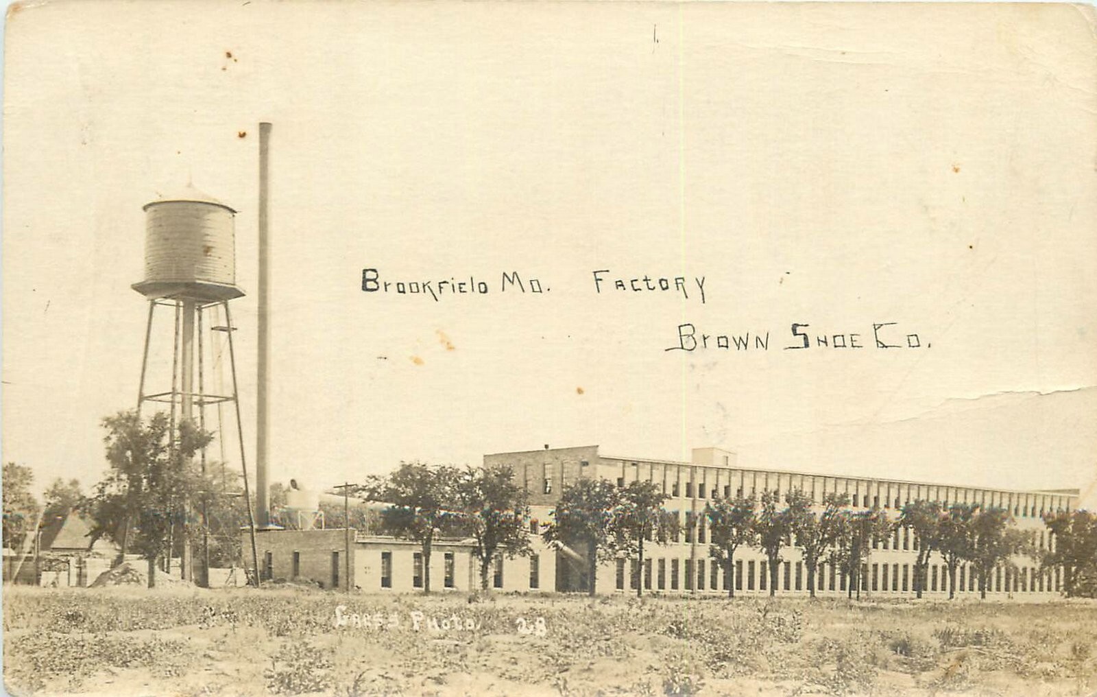 c1910 Brookfield Missouri Factory Brown  Shoe company RPPC Postcard 25-1470