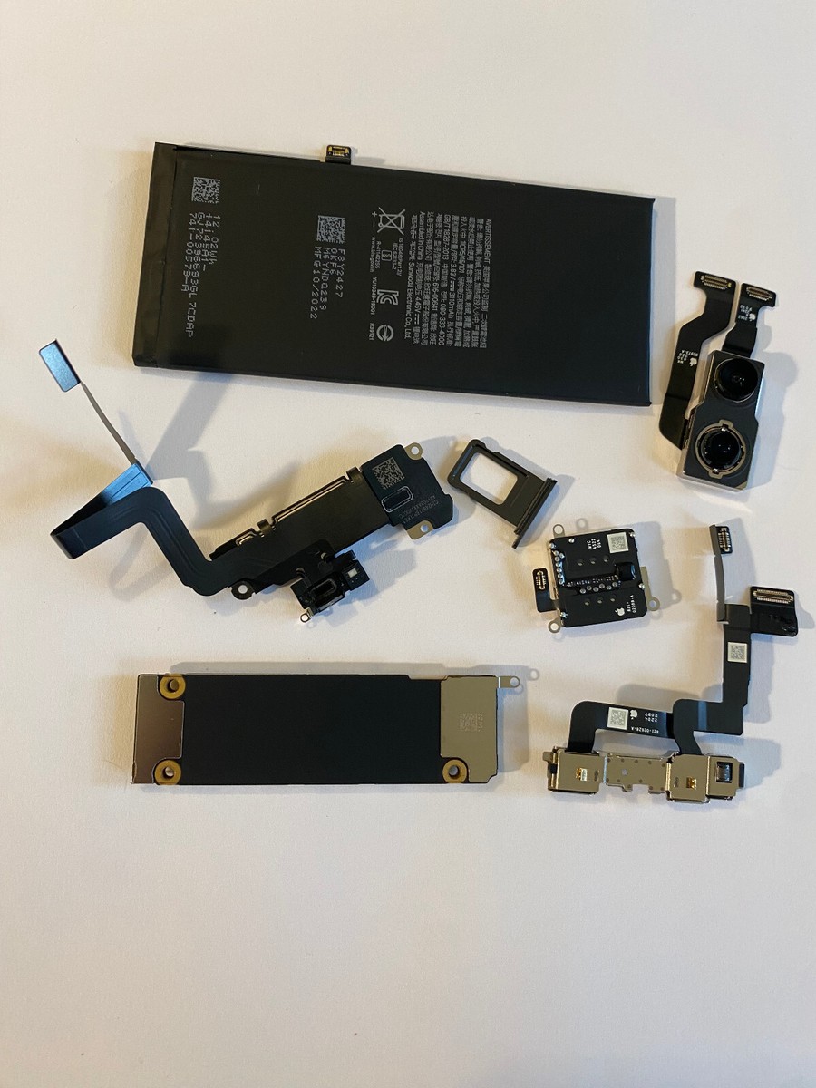 Apple iPhone 11 64GB Black tracfone/straight talk logic board