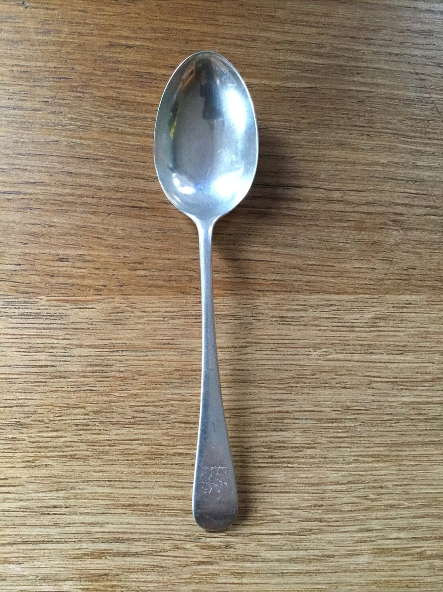 ANTIQUE SOLID SIVER OLD ENGLISH PATTERN TEA SPOON LONDON 1900