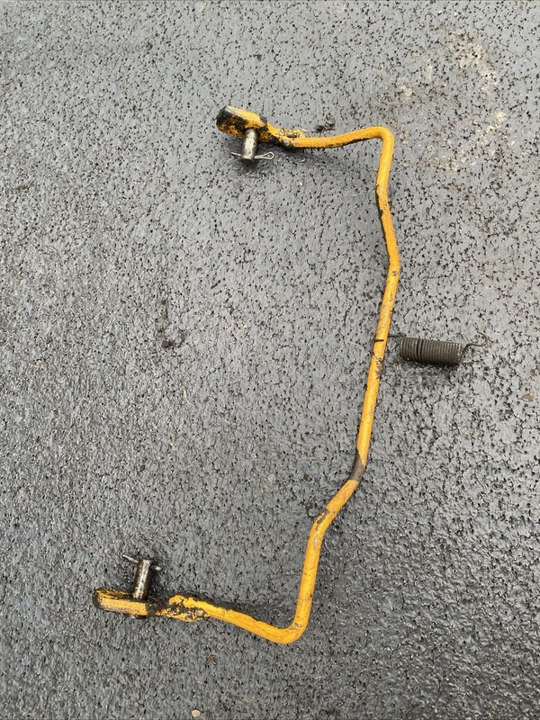 Cub Cadet 1340 1440 1541 1641 1861 1862 1863 1864 1882 Implement Release Lever